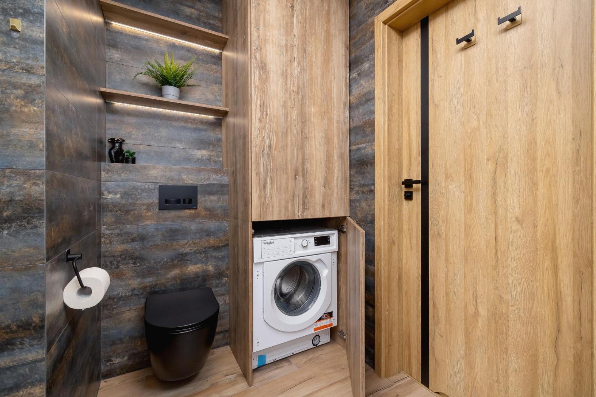 Exclusive Apartment In Katowice With Balcony, Parking, Gym And Sauna By Noclegi Renters ภายนอก รูปภาพ